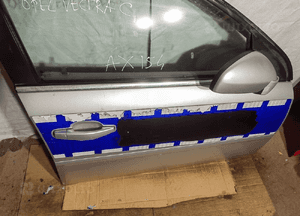 Drzwi prawy przód opel vectra c sedan Z157 4