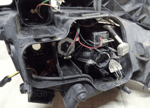 Bmw E90 E91 05r lampa przednia lewa xenon 7161667 7