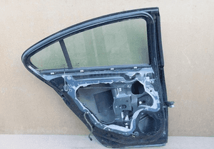 Drzwi lewe tylne lewy tył opel insignia sedan 07- 3