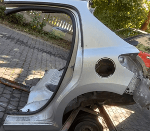 Peugeot 207 błotnik tył tylny prawy  ETSC HB 5D 2