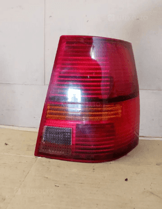 Lampa prawy tył tylna prawa VW Golf IV 4 Kombi 1