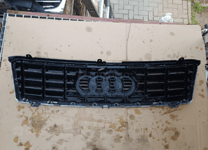 Grill atrapa audi A4 B6 cabrio 01-04 8H0853653 2