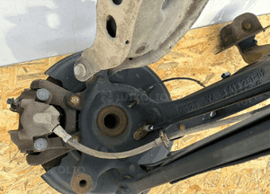 BMW X3 E83 Zwrotnica tył lewa - 16495 3