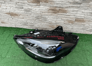 Lampa mercedes c klasa W206 A2069065304 digital jak nowa 4