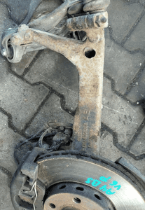VW Passat B5 Audi A6 A4 zwrotnica piasta przod AE AD prawa lewa 4