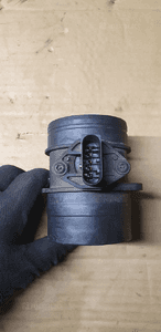 Przepływomierz powietrza Skoda Superb 1.9TDI 074906461B 2