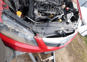 Mazda 6 02-07 Maska lampa zderzak pas atrapa 32G 8