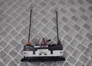 PANEL KLIMATYZACJI AUDI A1 8X0820045A 4