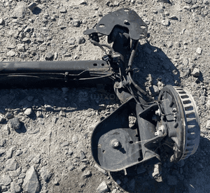 BELKA OS TYLNA ZAWIESZENIA RENAULT KANGOO III 1.5 4