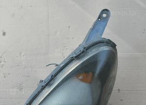 Toyota Yaris Verso lampa przód przednia  lewa 3