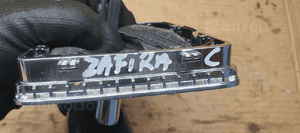 Gałka mieszek zmiany biegów Opel Zafira C 11