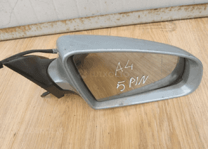 AUDI A4 lusterko prawe