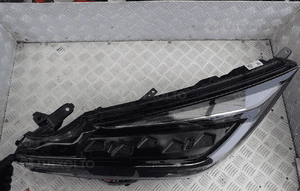 Lampa prawy przód toyota chr 2024 rok  81150-F4220  europa 5