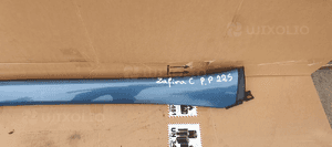 Listwa szyby czołowej prawy przód Opel Zafira C 22S 13407802R 20808480 3