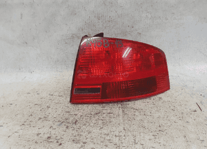 Lampa tylna prawa tył prawo audi A4 B7 sedan 1