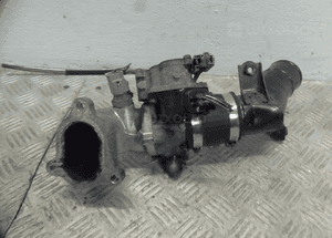 Przepustnica toyota corolla E12 lift 2.0 D4D 2