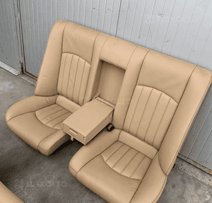Mercedes CLS 219 beżowe fotele kanapa beż grzane fotel przedni 3