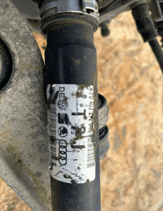 AUDI A6 C6 Zwrotnica przednia Prawa - 16399 5