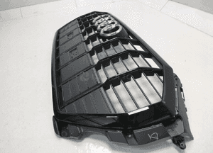 Audi Q3 83A 83F grill atrapa chłodnicy czarny chrom znaczek nowy oryginał 6
