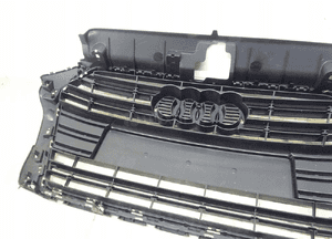 Audi A3 8V3 grill atrapa chłodnicy 8V3853651AA 11