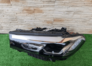 LAMPA LED BMW 5 G30 G31 LCI 5A26FA3 1