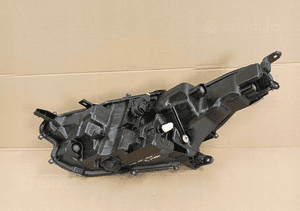 Lampa prawa prawy reflektor toyota yaris 4 iv full led 2020- 2