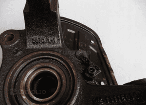 ZWROTNICA PIASTA LEWY PRZÓD OPEL MERIVA A ABS PIASTA 5 ŚRUB 1,7 DTI 5