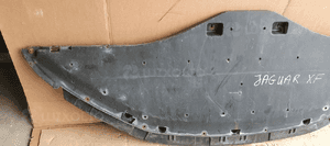 Osłona płyta pod zderzak przód Jaguar XF X250 8X23-17626 2