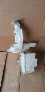 Zbiorniczek płynu spryskiwaczy pompki VW Passat B6 3C0955453N 1