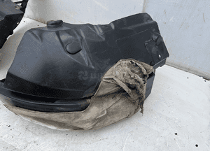 Ford fiesta MK7 nadkole przód lewe C1BB-16115-BB 4
