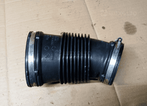 Wlot dolot kanał rura  przewód powietrza BMW M5 G30 F90 7852384 2