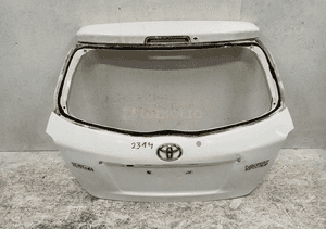 Klapa tył pokrywa bagażnika toyota yaris iii 3 11-17 1