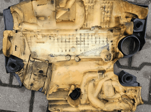 Dacia Sandero I Stepway l  Logan 1.5 DCI osłona górna silnika na silnik 2