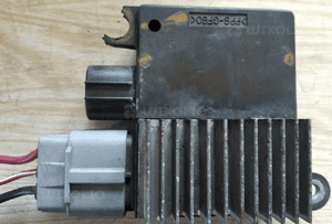 Mazda 5 1.8 2.0 modul sterownik wentylatora chłodnicy  499300-3330 1