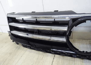 Grill atrapa vw caddy 2K5 lift  2K5853653A llu 3
