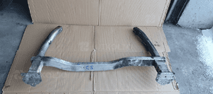 Belka przód wzmocnienie strefa zgniotu Citroen C5 III 1