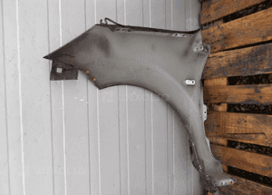 Ford fiesta mkvi 6 błotnik prawy przód przedni D2 2