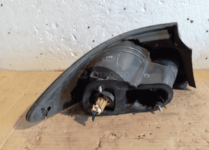 Lampa tył tylna prawa mazda 6 oryginał 4