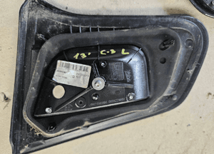 Citroen C3 II 2 lift lampa tył tylna  prawa lewa 4