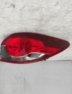 Mazda 6 iii gj kombi 2012- lampa prawa tył w błotnik ghp9-51150 1