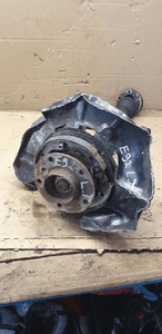 Zwrotnica piasta lewy tył tylna lewa półoś BMW 92 2