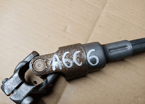 Krzyżak kolumny kierowniczej Audi A6 C6 5