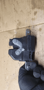 Zamek klapy bagażnika Fiat Punto EVO 55701971 4