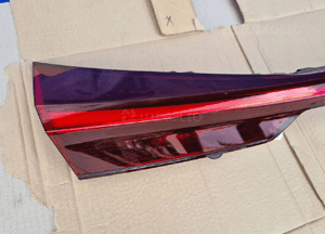 Lexus UX blenda klapy światła lampa 4
