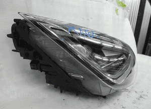 Seat arona lift ibiza v 6F full led lampa przednia prawa 5