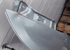 Toyota corolla E12 hb błotnik przód prawy 2