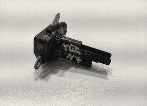 Przepływomierz toyota yaris iii 1.8 vvti 22204-37010 2011-2014 4
