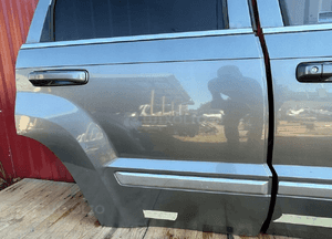 Jeep grand cherokee wk wh drzwi qdm ładne w kolor 2