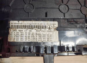 Mercedes W205 W253 LICZNIK ZEGARY A2059001718 6
