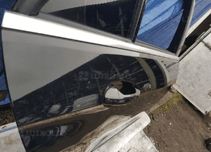 Mercedes W212 e-klasa drzwi tył tylne prawe sedan kompletne 7